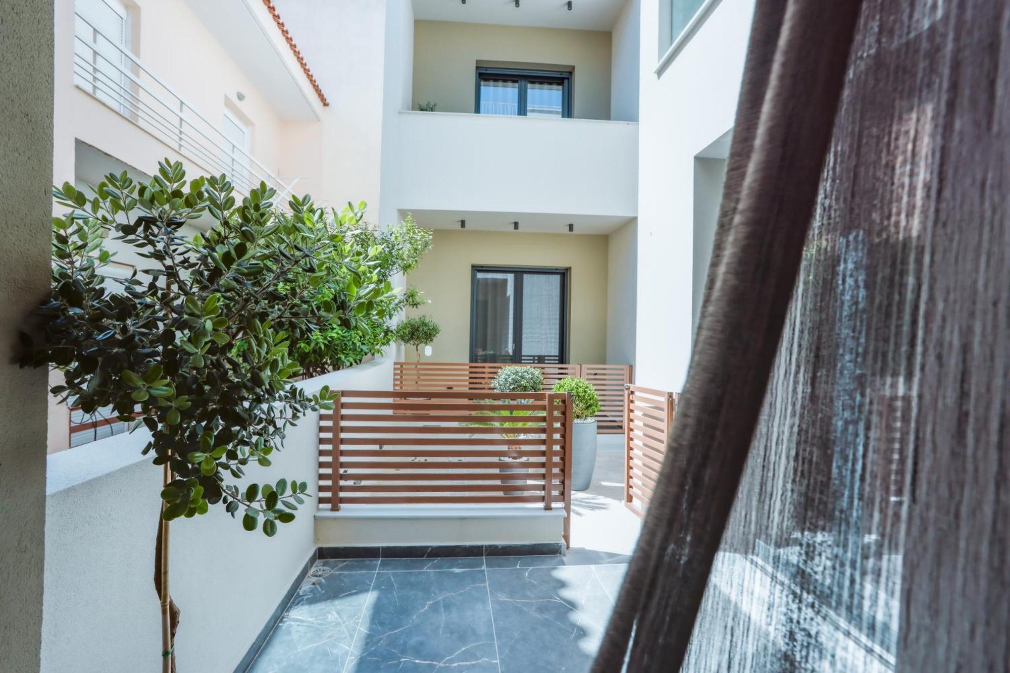 Urban Apartments Chios Town Exteriör bild